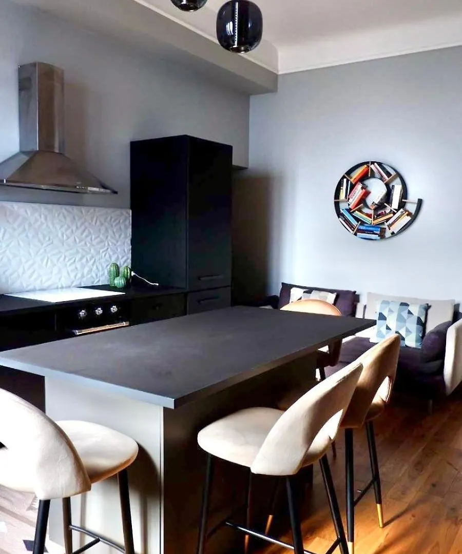 Cozy Renovated Comfort Apartment In Isola Μιλάνο Ιταλία