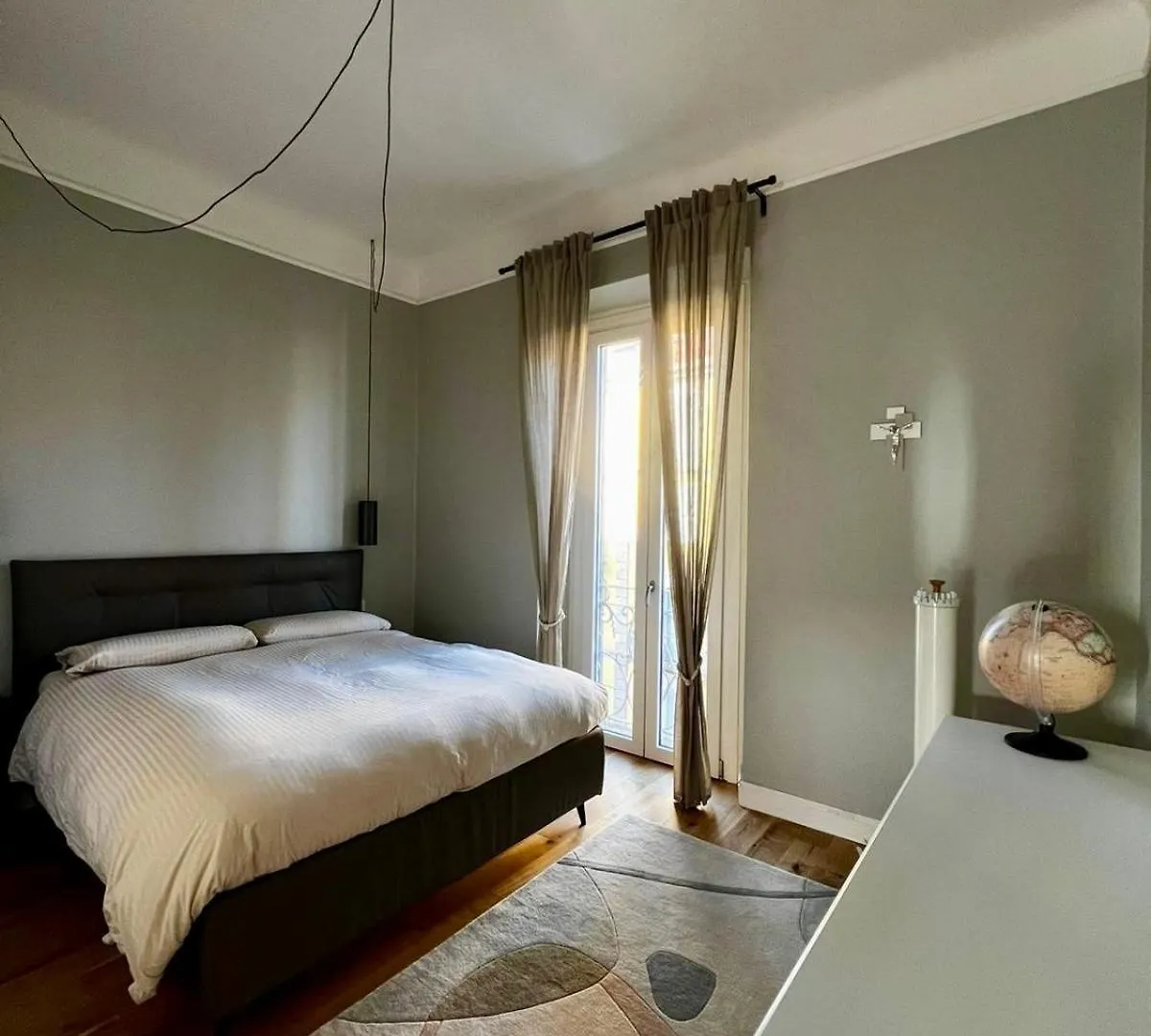 Cozy Renovated Comfort Apartment In Isola Milan